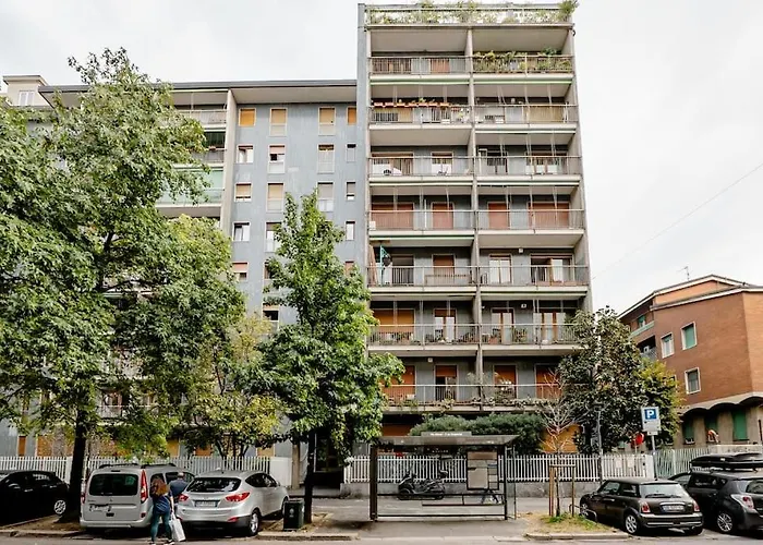 Luxury 1 Bedroom Apartment, Close To San Siro, Fiera And 10 Min Metro To Duomo